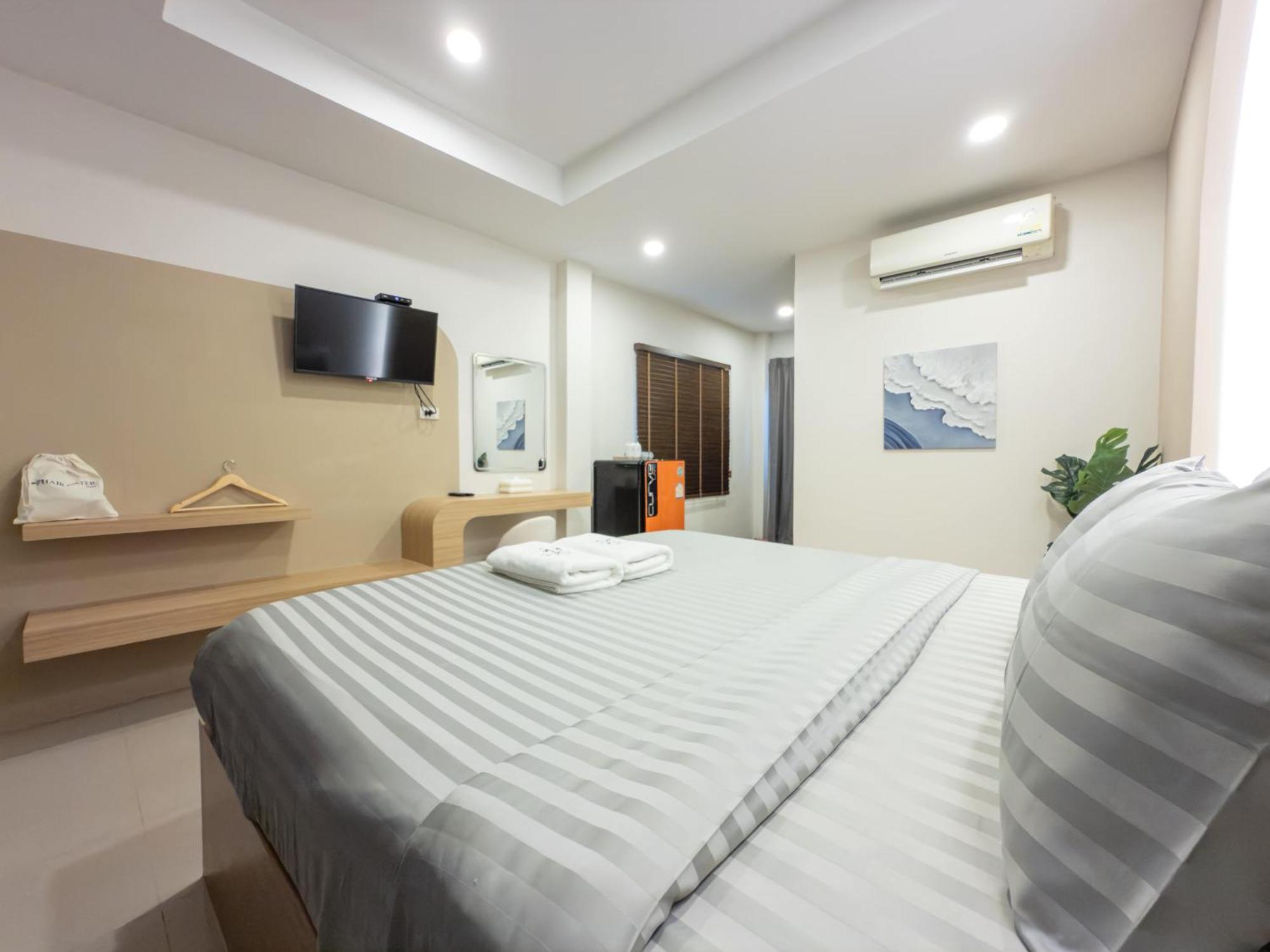 The Seathru Koh Larn Hotel Pattaya Ngoại thất bức ảnh