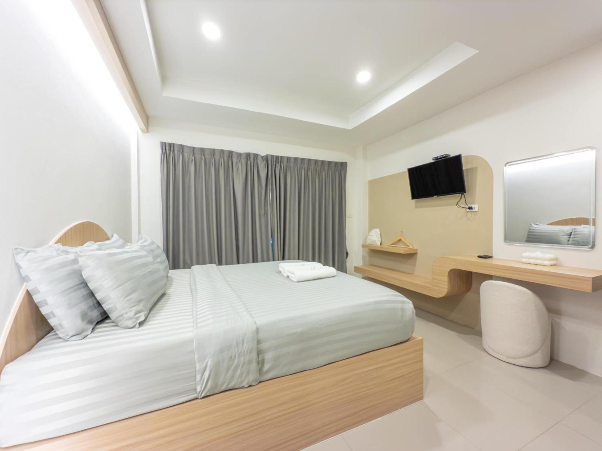 The Seathru Koh Larn Hotel Pattaya Ngoại thất bức ảnh