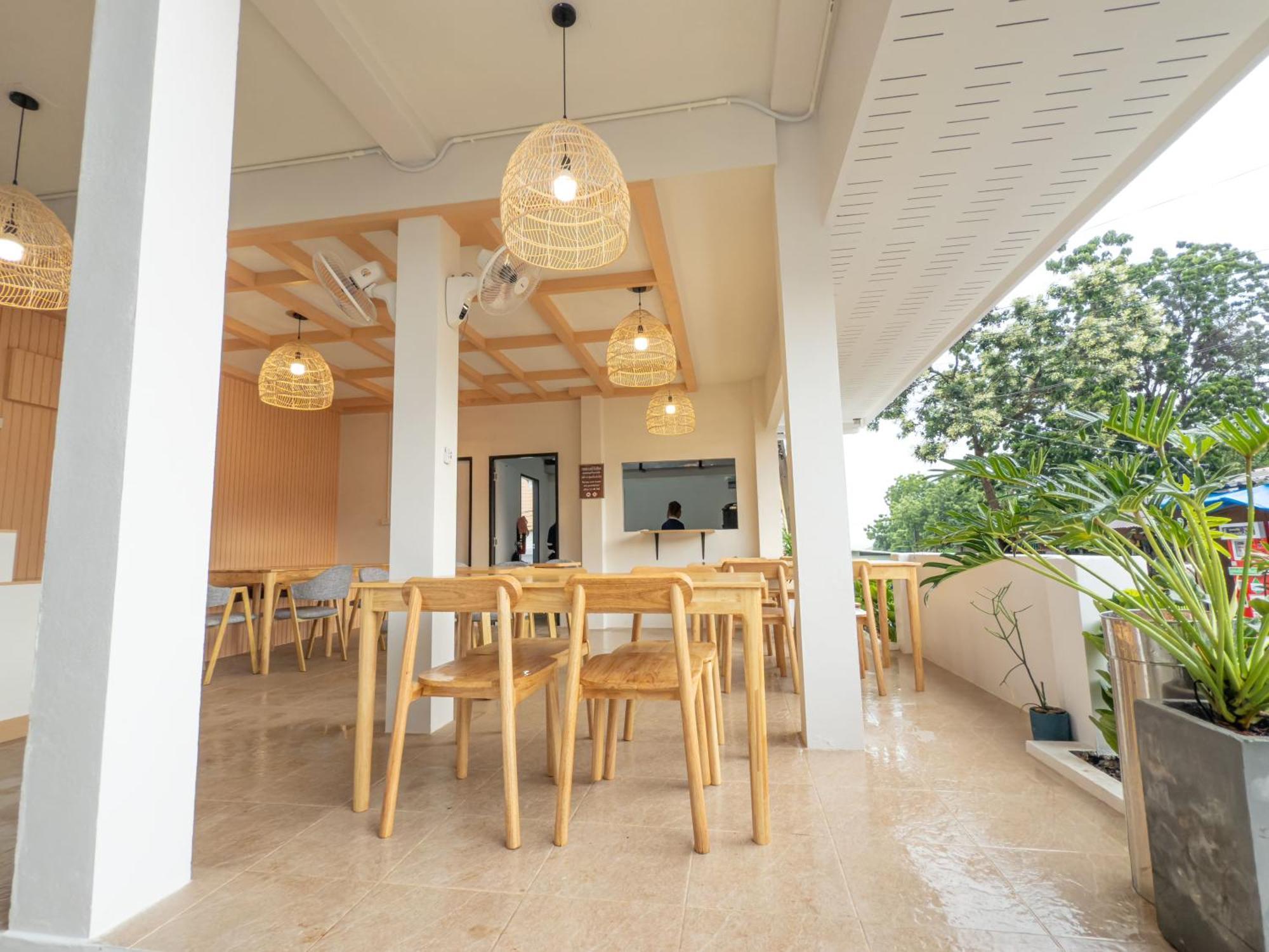 The Seathru Koh Larn Hotel Pattaya Ngoại thất bức ảnh