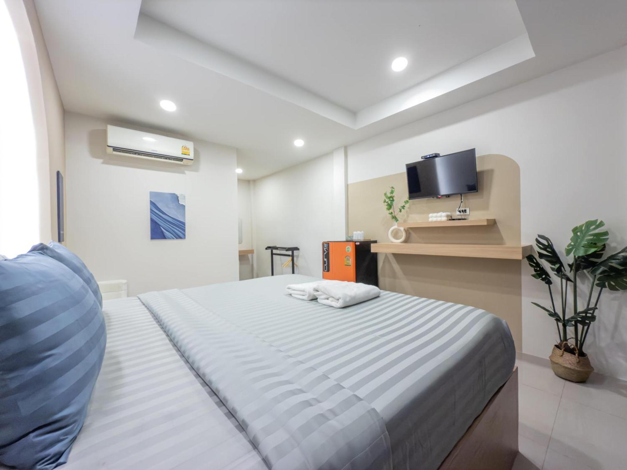 The Seathru Koh Larn Hotel Pattaya Ngoại thất bức ảnh
